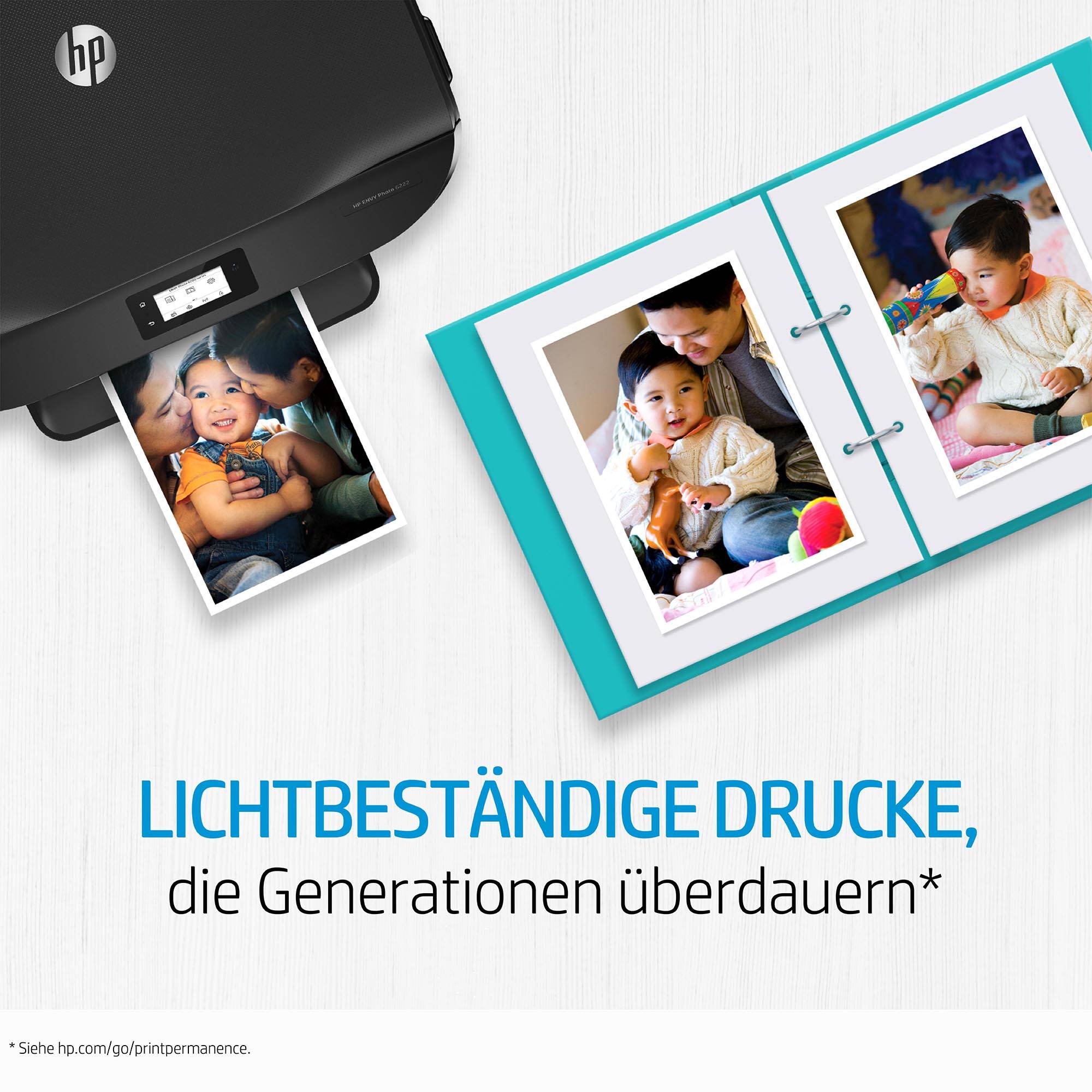 Printer izdaje fotografiju. Pored je album dječjih fotografija. Tekst: 'Fotoaparati otporni na svijetlo koji traju generacijama'.