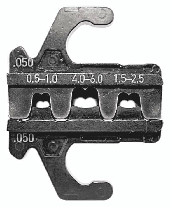 Metalni alat s tri nosača razmaka zuba, koji pokazuju veličine 0,5-1,0; 4,0-6,0 i 1,5-2,5 mm.