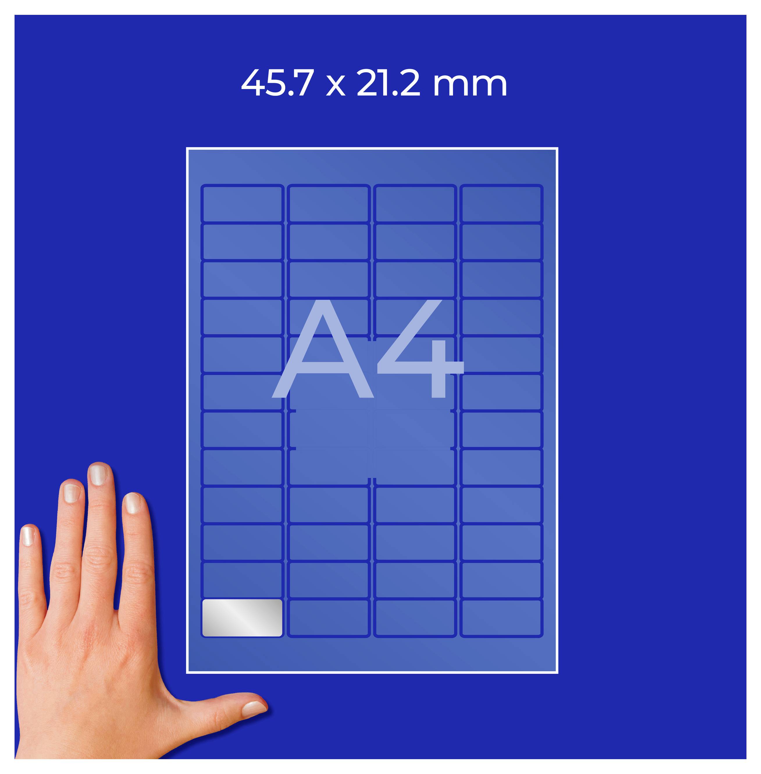 Grafika etikete A4 veličine s oznakom mjere '45.7 x 21.2 mm', prikladna za list etiketa s 4 stupca i 8 redaka; ruka za usporedbu veličine dolje lijevo.