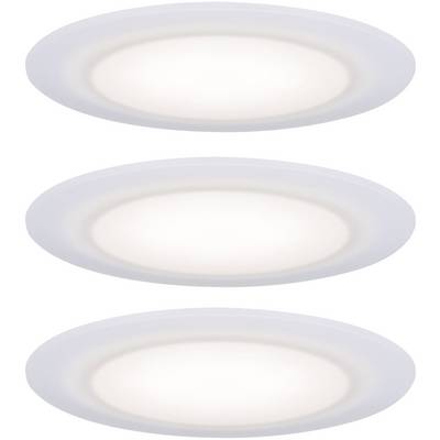 Tri okrugla, bijela LED ugradbena stropna reflektora u vertikalnom nizu na bijeloj pozadini. Sve lampe svijetle jednako intenzivno.