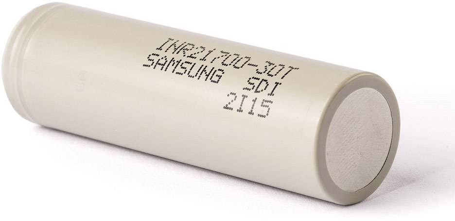 Cilindrična baterijska ćelija s natpisom 'INR21700-30T SAMSUNG SDI'.