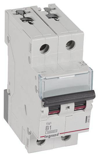 Dvostruki prekidač s natpisom 'B1 legrand TX3', koji služi za zaštitu električnih strujnih krugova od preopterećenja i kratkog spoja.