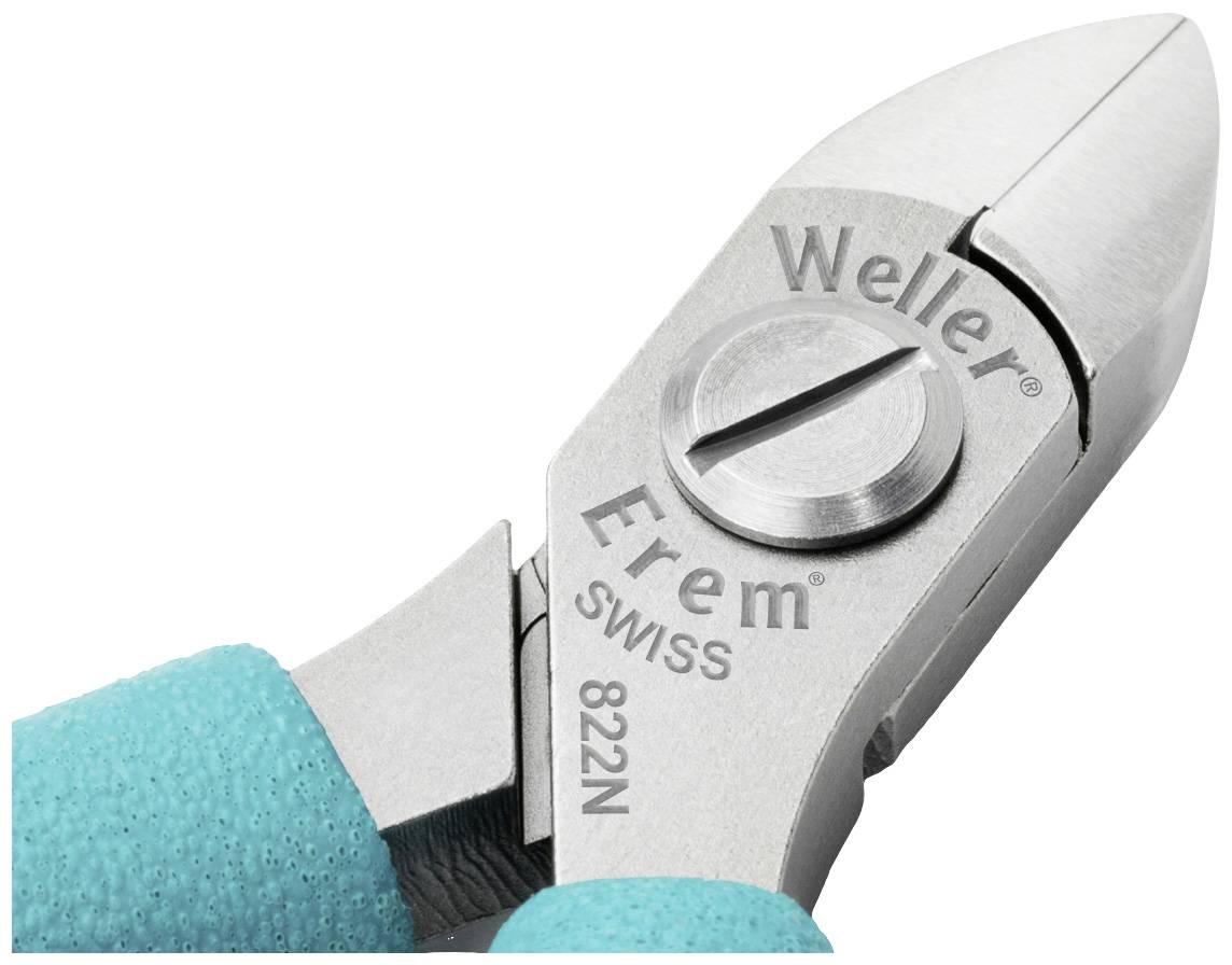 Srebrni bočni škare s zelenim ručkama i urezom 'Weller Erem SWISS 822N'.
