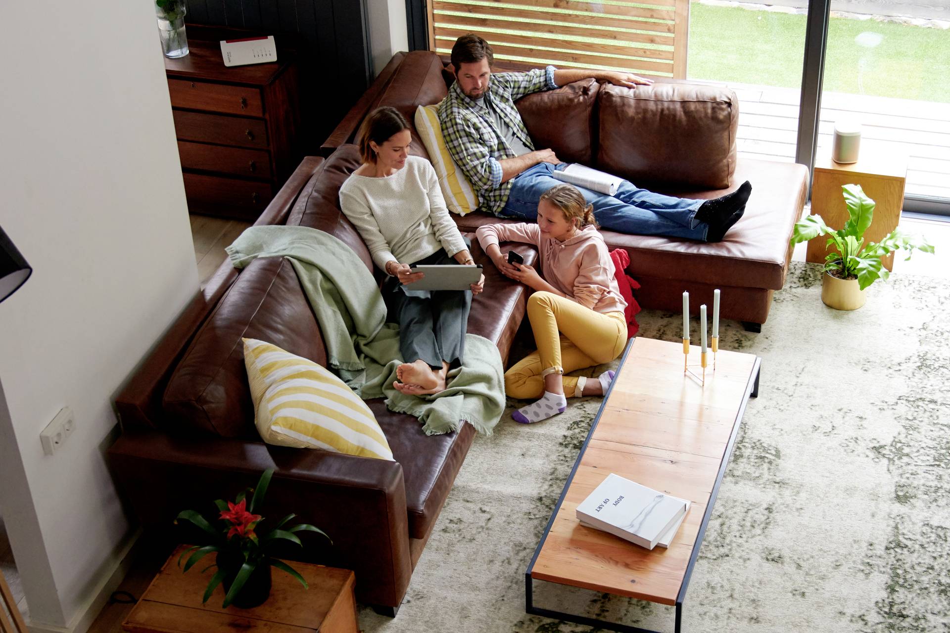 FRITZ! FRITZ!Box 6660 Cable WLAN ruter s modemom Integrirani modem: kabel 2.4 GHz, 5 GHz 2.4 GBit/s-1