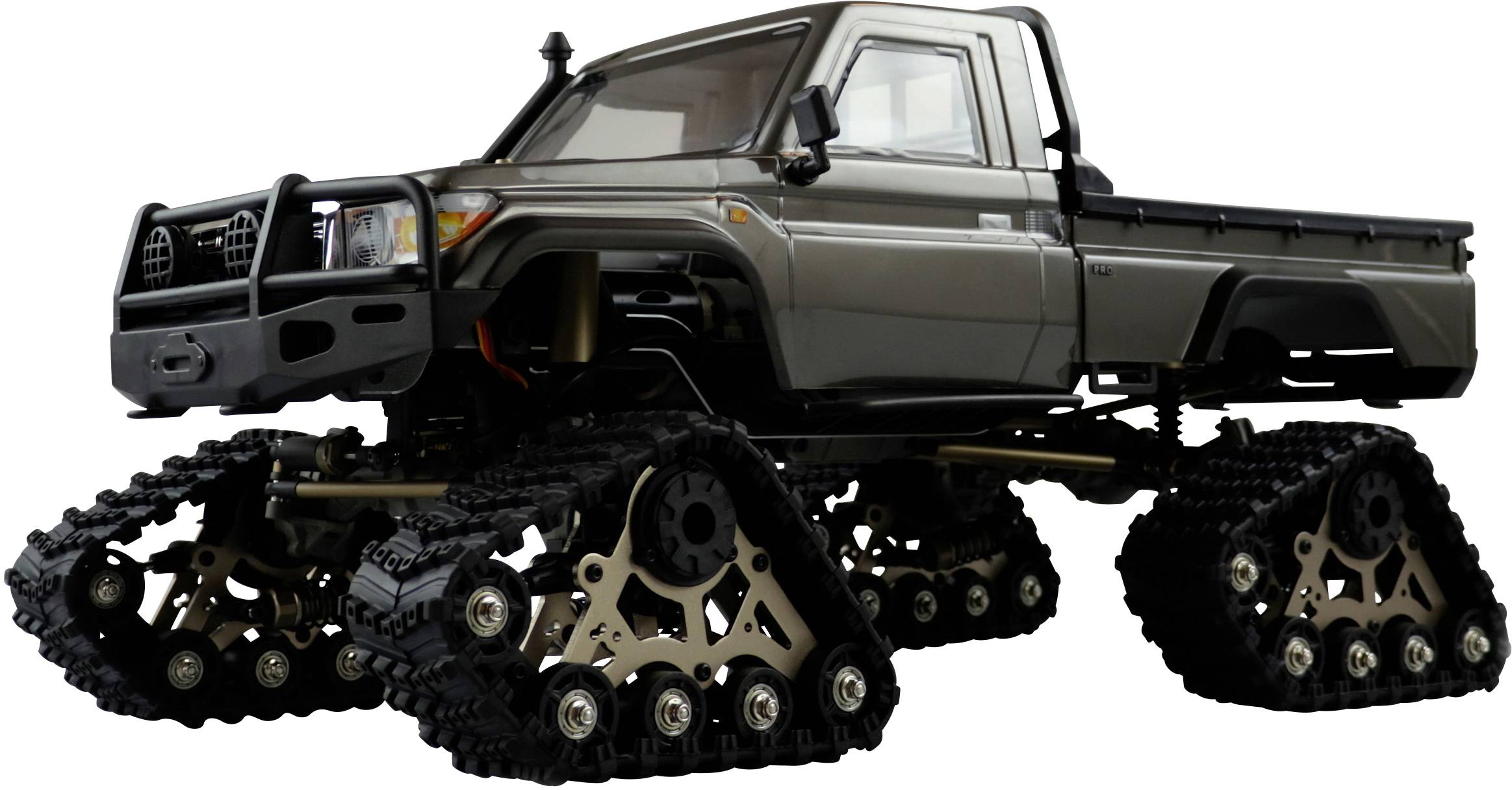 R/C-Terenski modelni automobil s robusnim gusjeničnim pogonom i sivom karoserijom za zahtjevni teren. Pogodan za entuzijaste modelarstva.