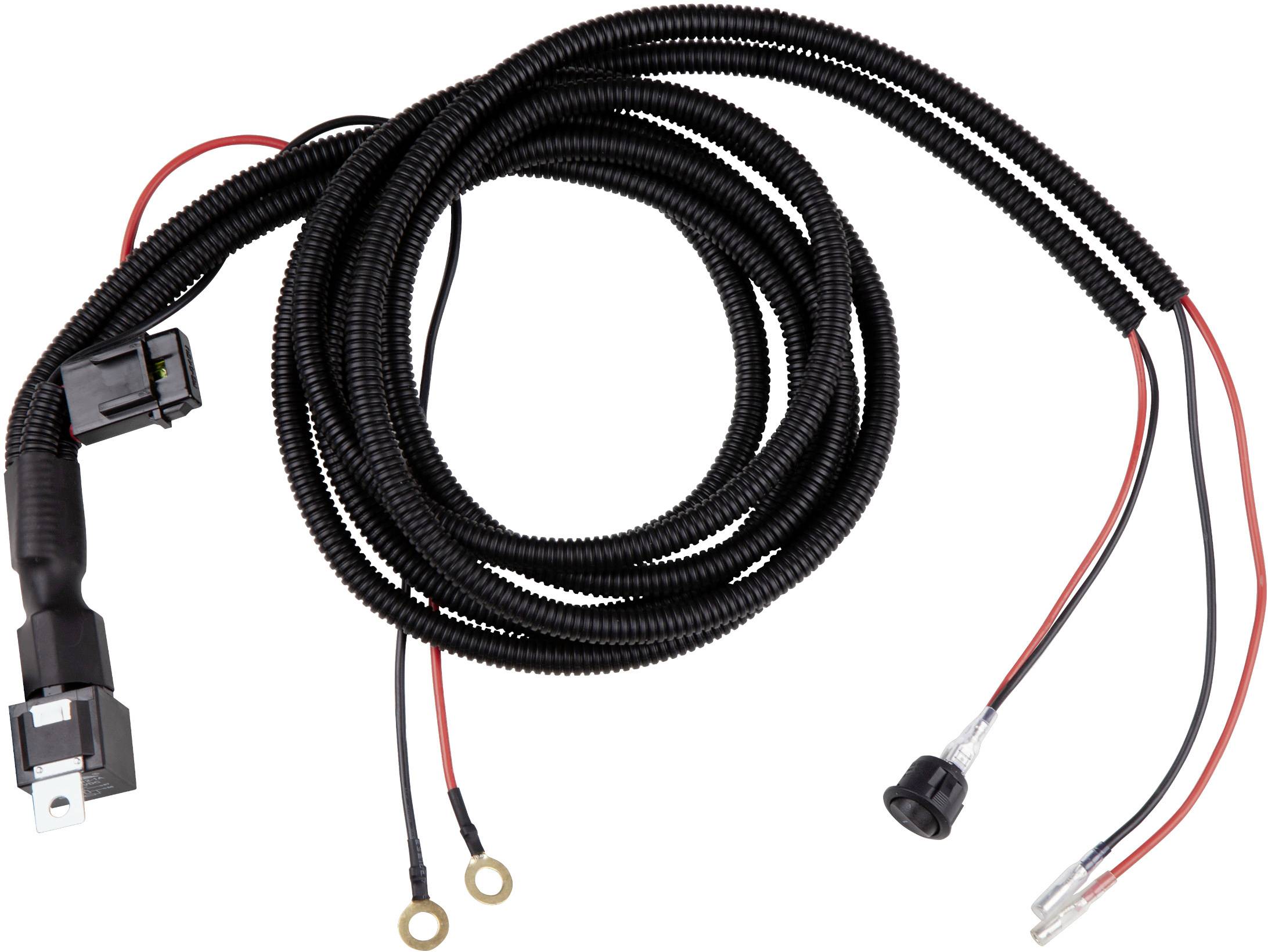 Dugi crni kabel s dva utikača i dva metalna priključka. Pogodan je za električne spojeve u vozilima.