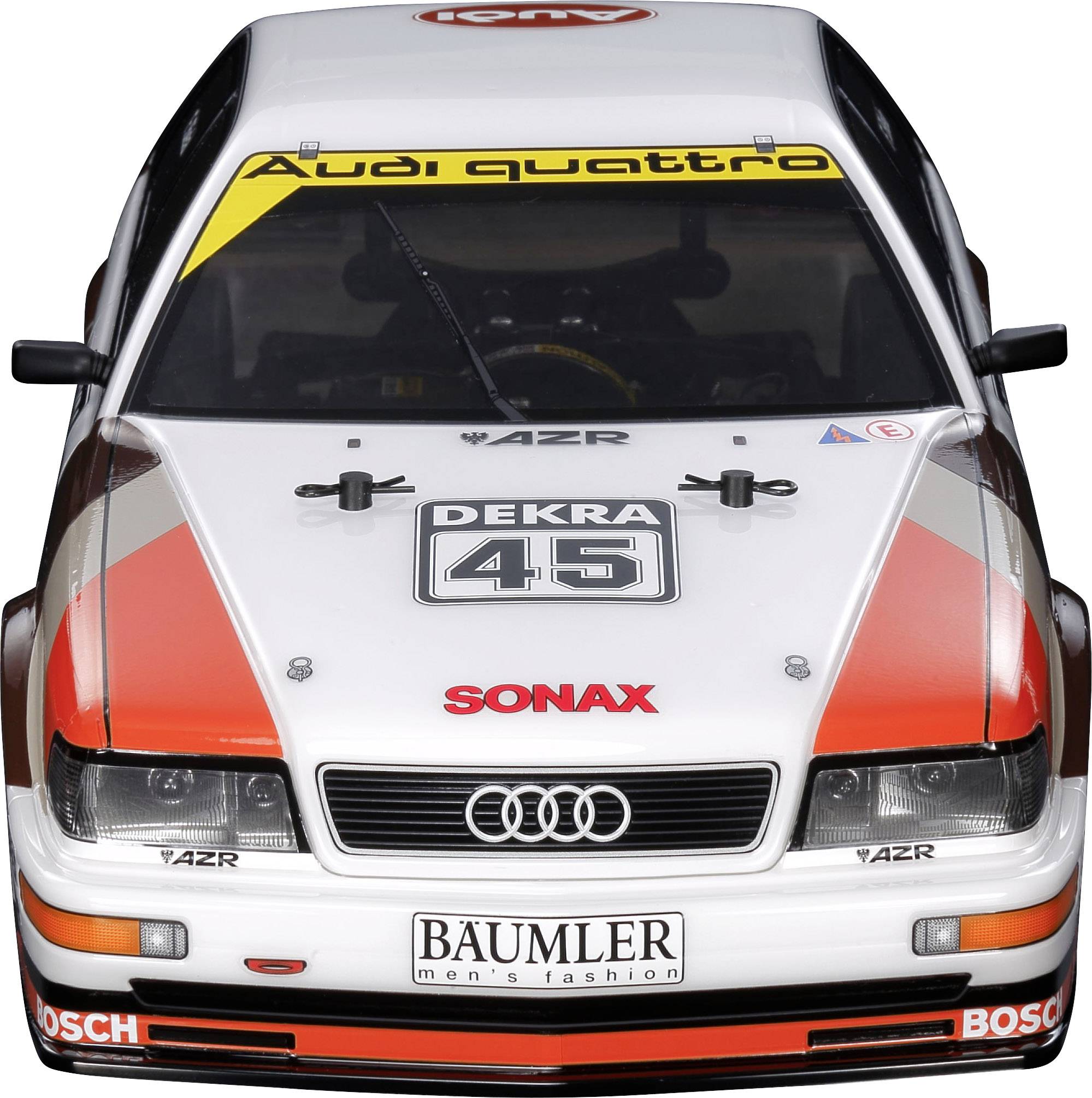 Trkaći automobil s naljepnicama: 'Audi quattro', 'DEKRA 45', 'SONAX', 'BAUMLER', 'BOSCH'. Pogled sprijeda, bijel s crveno-žutim naglascima.