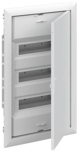 Električni razvodni ormar s otvorenim vratima, prikazuje nekoliko montažnih šina za električne komponente.
