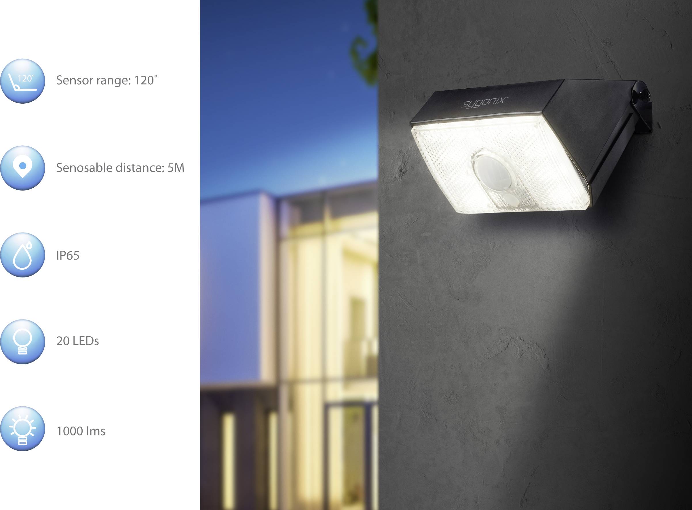 Zidna lampa s senzorom pokreta pričvršćena na zidu, svijetleća u sumrak. Lijevo simboli: Area senzora 120°, domet 5 m, IP65, 20 LED-ica, 1000 lumena.