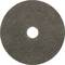 Brusni disk smeđe boje, kružnog oblika s rupom u sredini. Pogodan za obradu metala i površina.