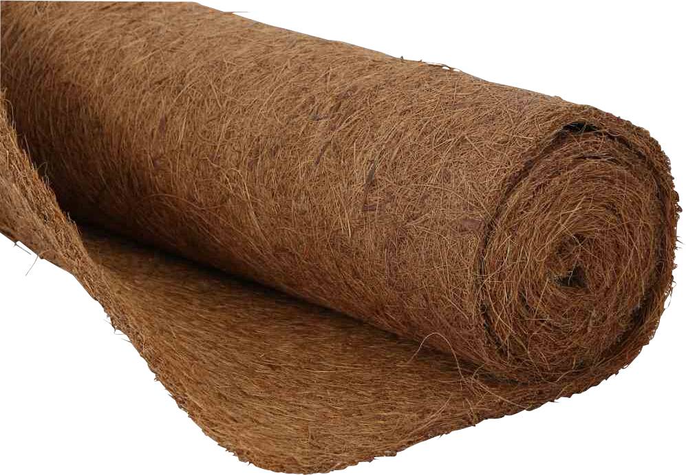 Rolirana prostirka od kokosovih vlakana, pogodna za vrtne ili građevinske primjene. Prikazuje teksturu i strukturu materijala.