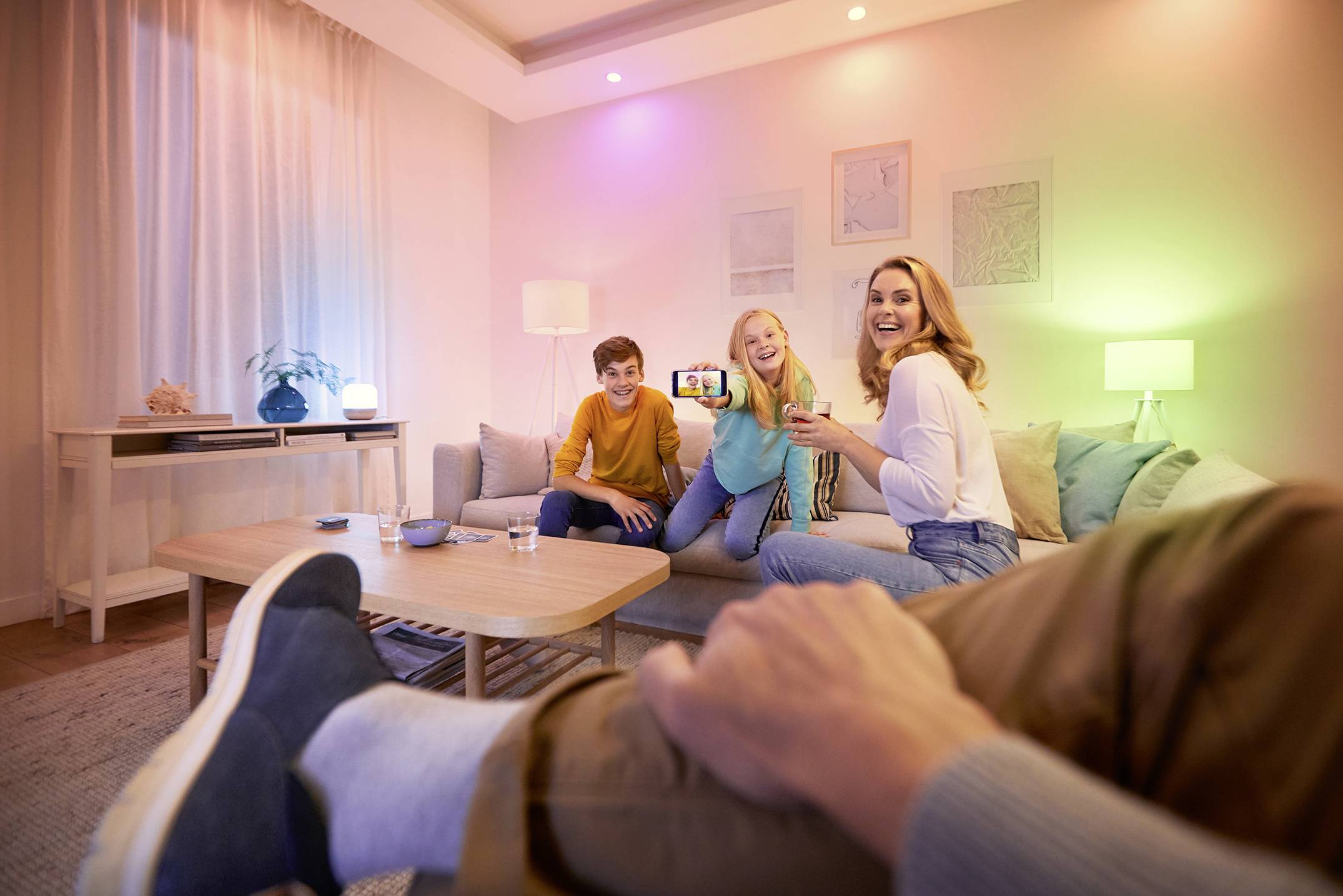 WiZ 08720169072275 LED Energetska učinkovitost 2021 F (A - G) E27 okrugla 11 W = 75 W toplo bijela do hladno bijela (Ø x-3