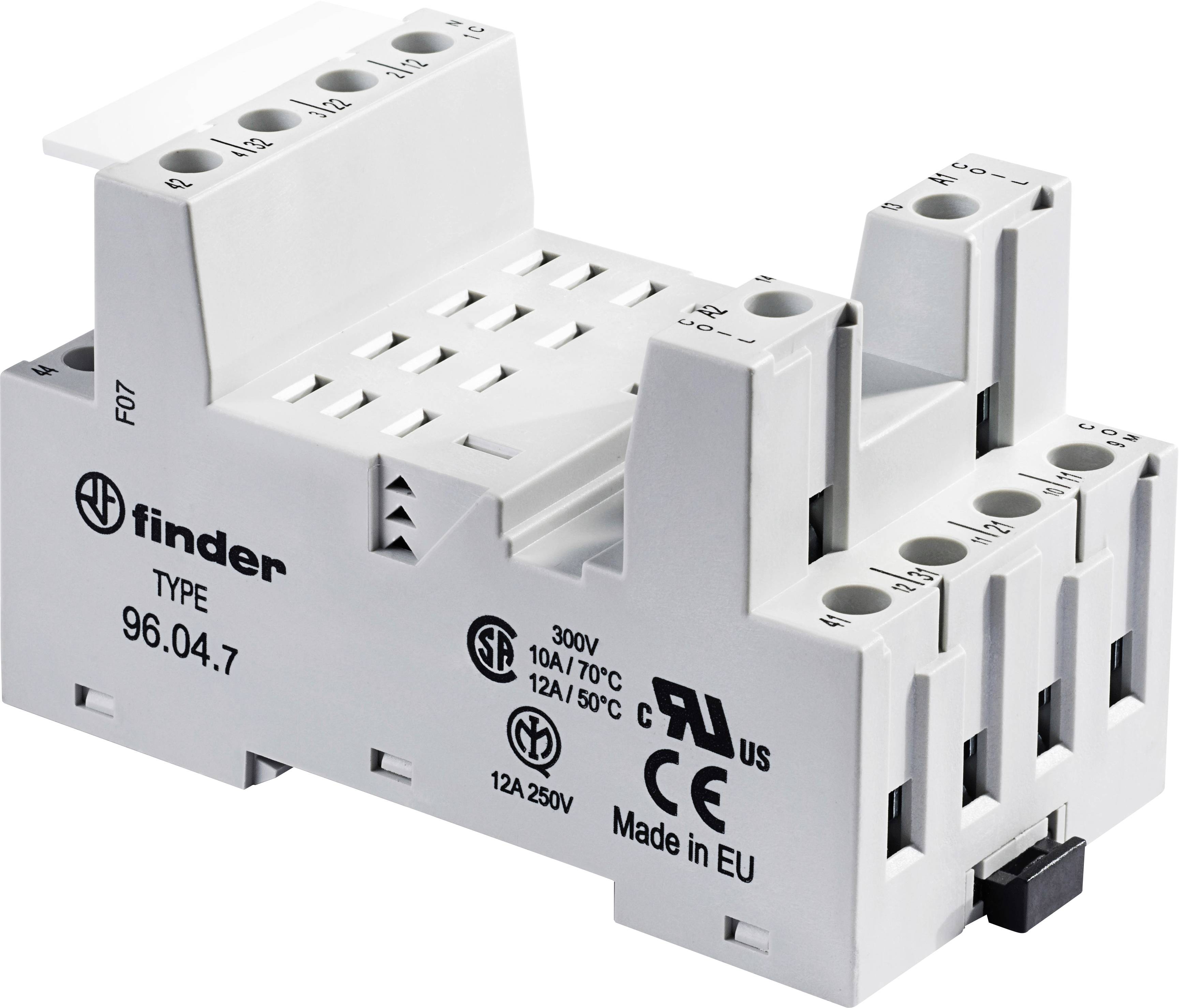 Električni utični relej marke Finder, tip 96.04.7, pogodan za 300V, 10A/70°C, 12A/50°C. Izrađeno u EU.