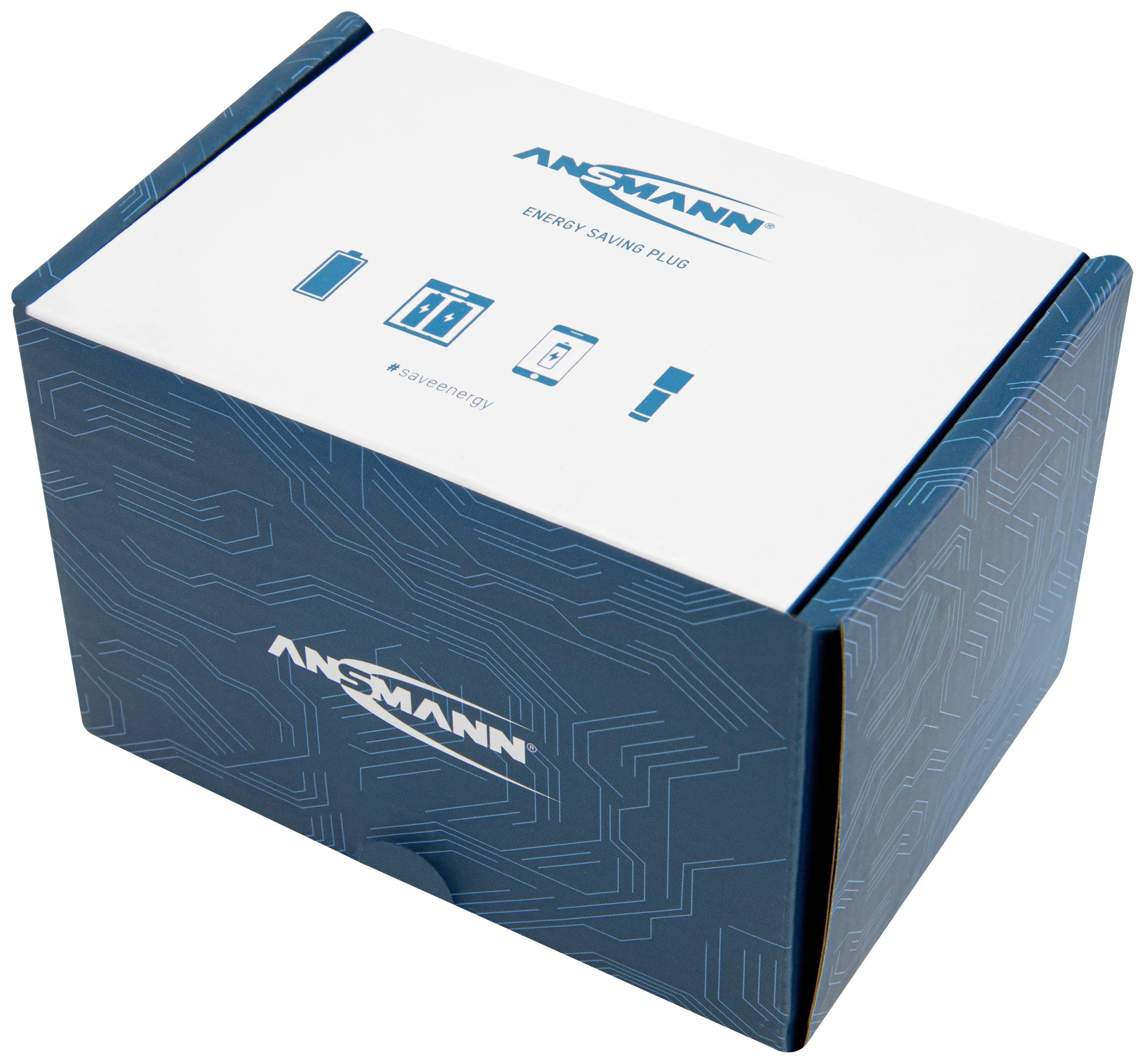 Ambalaža Ansmann 'Energy-Saver' utičnice u plavoj grafičkoj obradi. Prikazuje simbole povezivosti i uštede energije.
