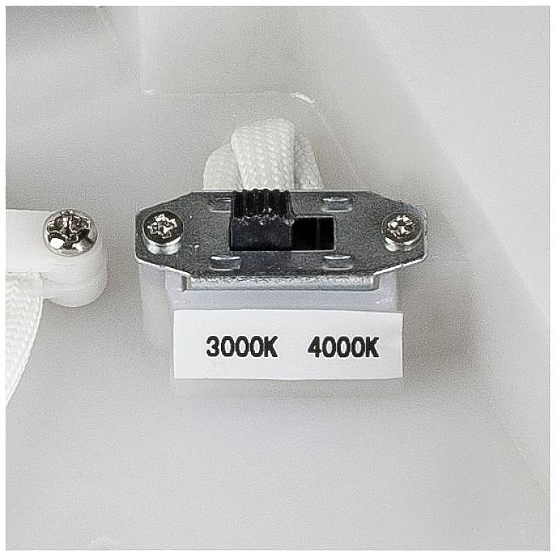 Prekidač za svjetlo s dvije postavke, "3000K" i "4000K", za različite temperature boja.