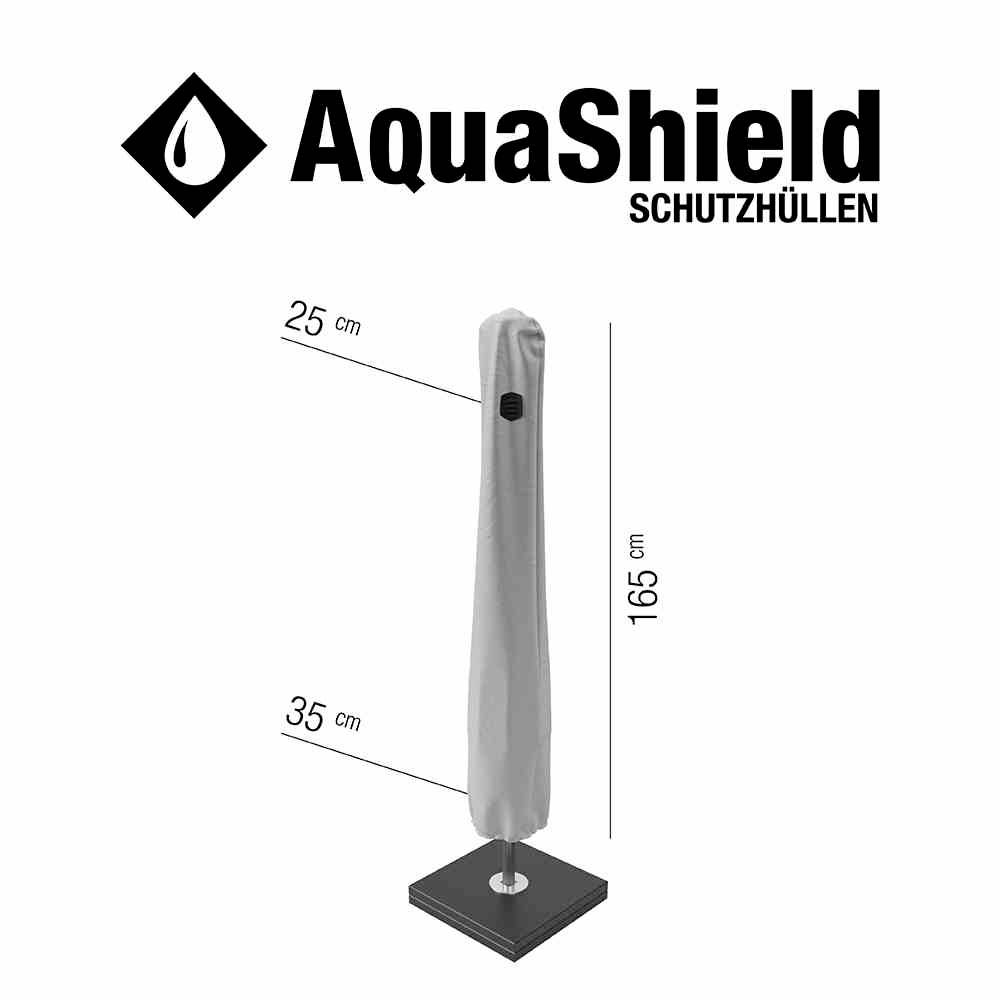 Siva zaštitna navlaka za suncobrane marke AquaShield. Veličina: 165 cm visoka, 25 cm široka gore, 35 cm široka dolje.