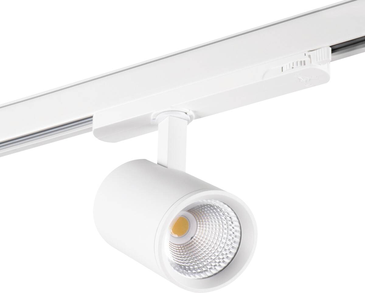 Bijeli LED spot u cilindričnom obliku, montiran na šinu, namijenjen ciljnom osvjetljavanju unutarnjih prostora.