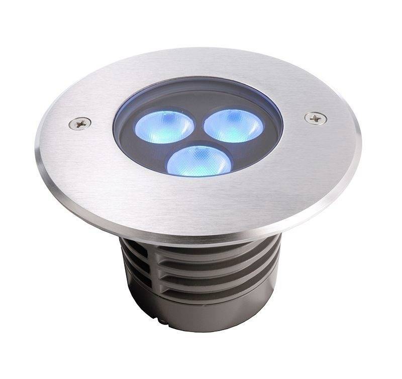 Okrugla podna svjetiljka s tri plave LED lampice, srebrnog ruba, pogodna za vanjsku upotrebu.