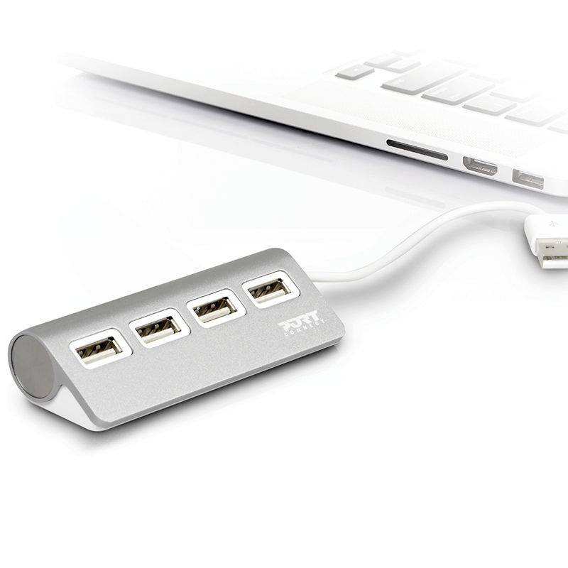 Srebrni USB razvodnik s četiri priključka spojen je s prijenosnim računalom. Prijenosno računalo prikazuje USB i HDMI priključak.