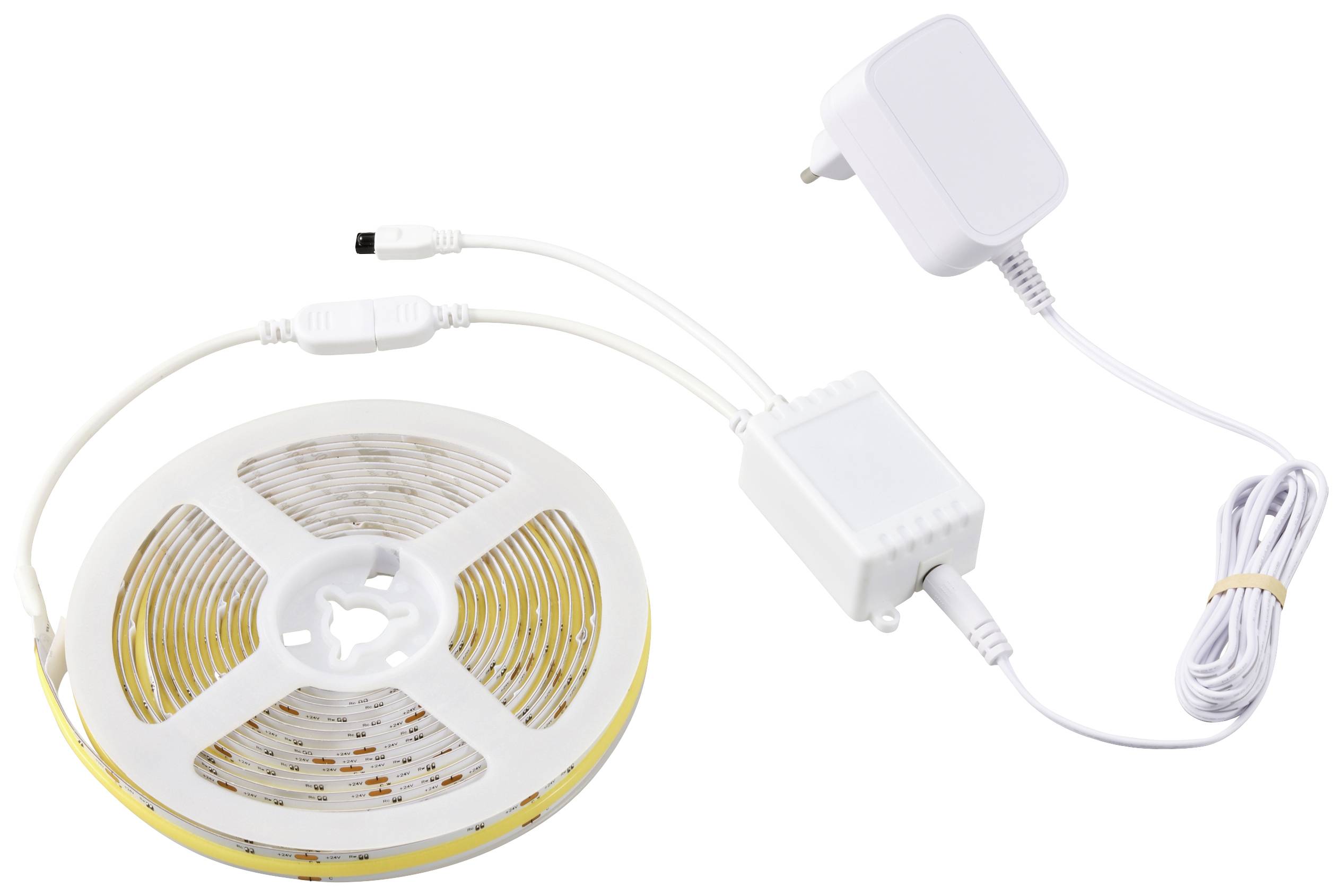 LED svjetlosni trak na rolni, povezan s napajanjem. Pogodan za dekorativno osvjetljenje u unutarnjim prostorima.