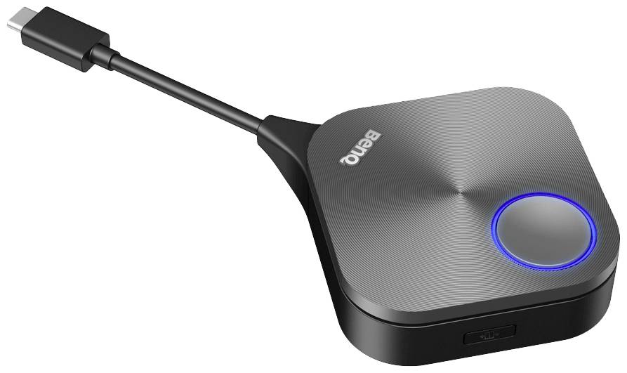 Bežični uređaj za prezentacije tvrtke BenQ s USB-C priključkom i okruglim gumbom za dijeljenje zaslona na sivoj podlozi.
