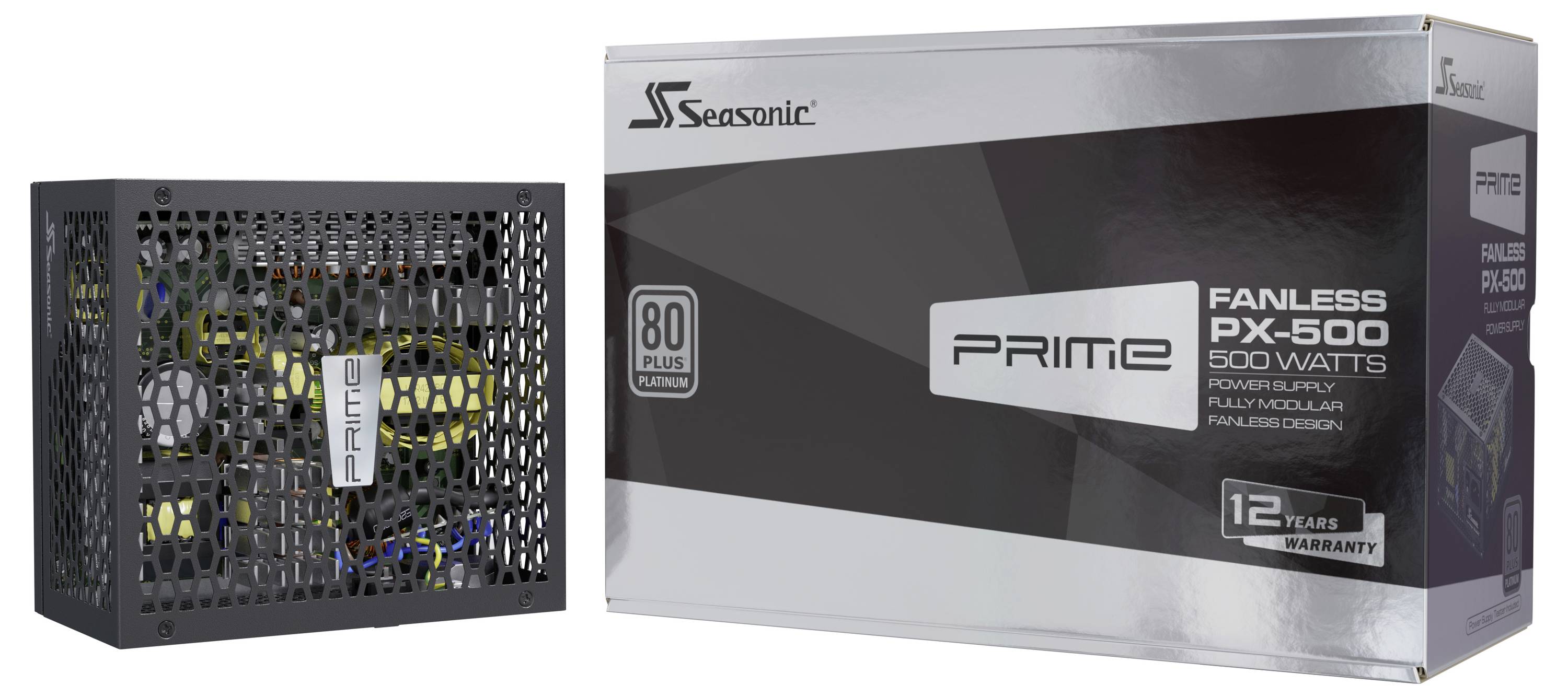 Napajanje Seasonic PRIME Fanless PX-500 prikazano pored svoje maloprodajne kutije, označeno sa 500 vata, 80 Plus Platinum i 12-godišnjom garancijom.