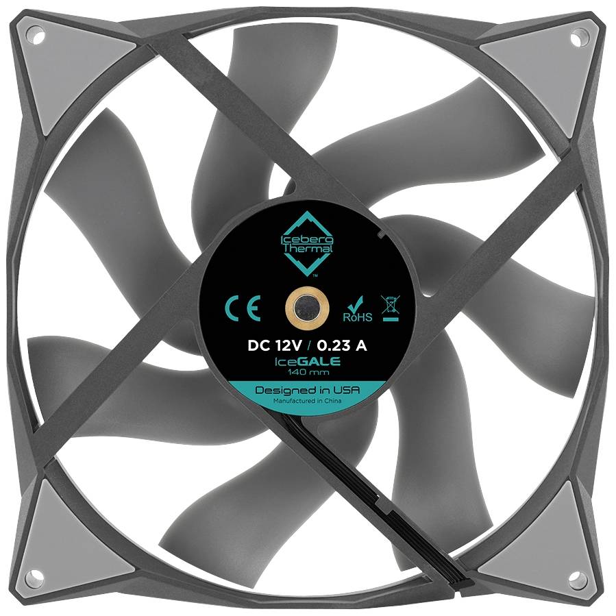 Crni računalni ventilator s osam krila, središnjom naljepnicom s tehničkim specifikacijama i dizajnerskim elementima.