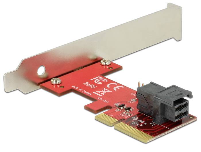 Crvena PCIe mrežna kartica s Ethernet priključkom i metalnim okvirom; pogodna za proširenje računala za mrežne povezivosti.