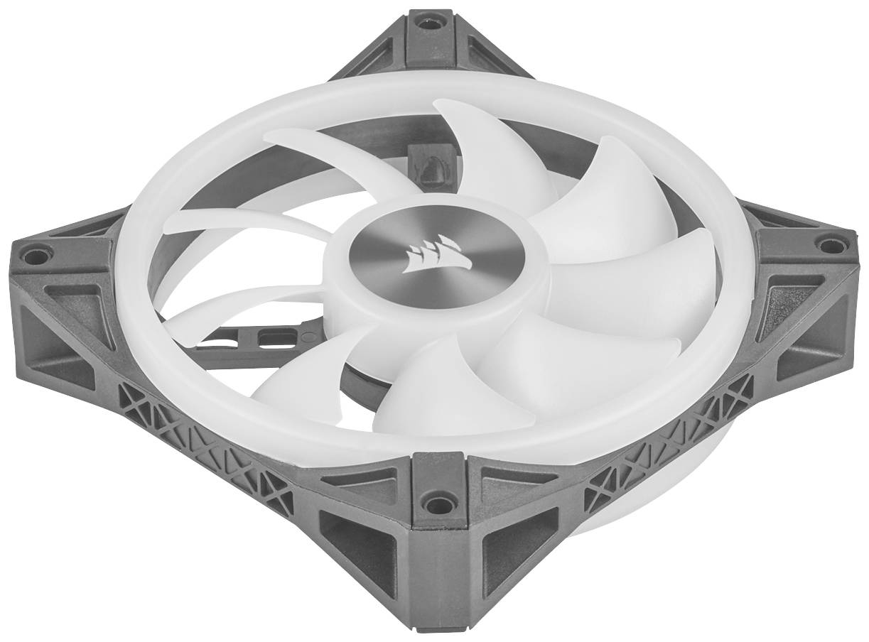 Bijeli računalni ventilator s sivim okvirom. Okvir ima geometrijsku strukturu, a ventilator ima osam zakrivljenih krila.