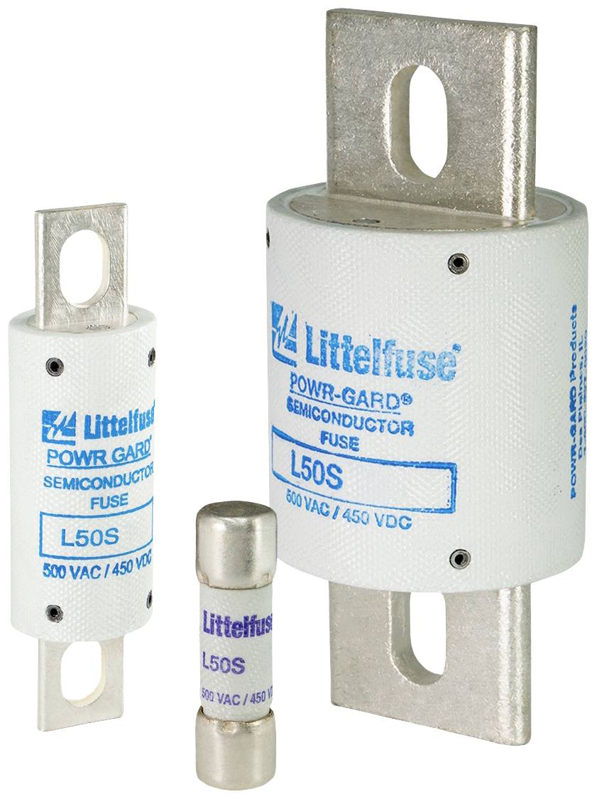 'Tri bijele električne osigurače s plavim natpisima, različitih veličina. Littelfuse logo i kapacitet od 500 VAC/450 VDC.'