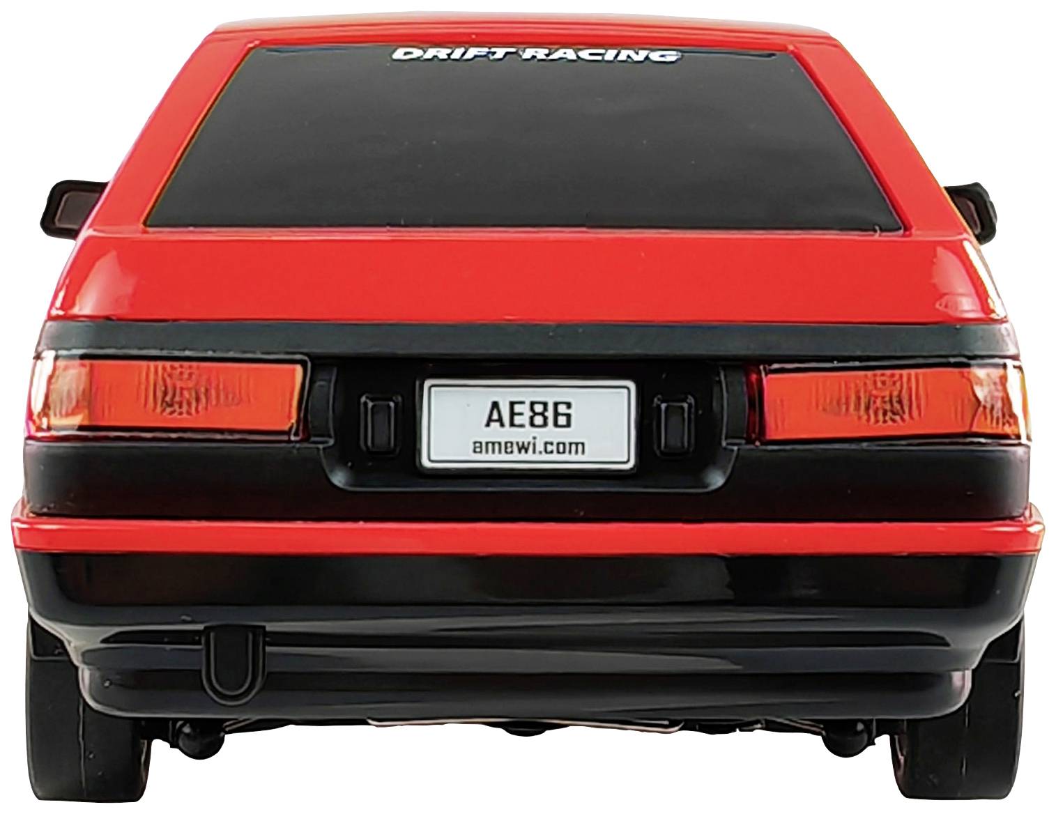 Crveni model automobilčića s natpisom 'DRIFT RACING' na stražnjem prozoru. Registarska tablica prikazuje 'AE86'. Pogled straga.