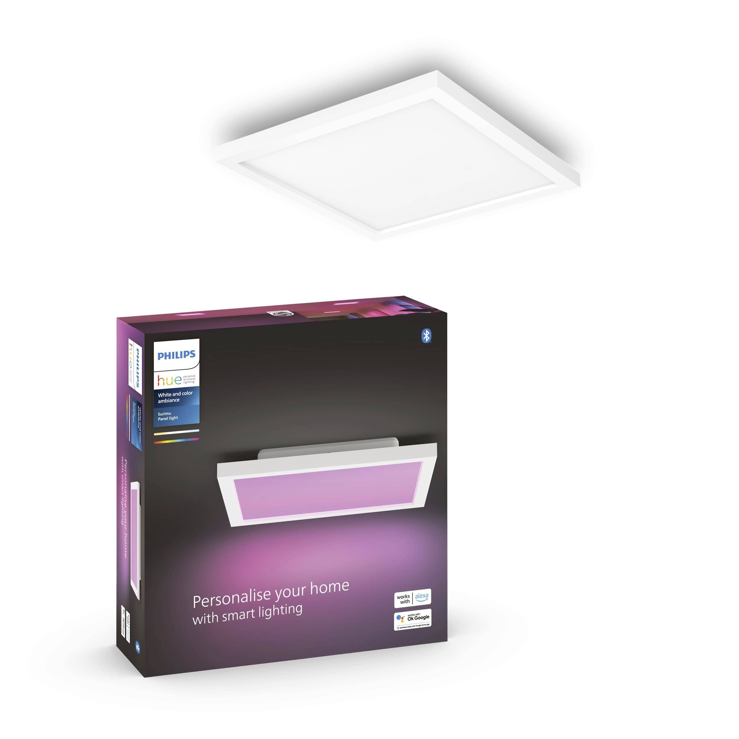 Kvadratna, bijela stropna svjetiljka pokraj ambalaže s natpisom 'Philips Hue'. Ambalaža prikazuje sliku svjetiljke s ljubičastim svjetlom.