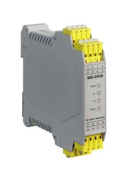Sivo električno relealno sklopovlje sa žutim priključcima. Na prednjoj strani nalaze se oznake i tri statusne LED diode.