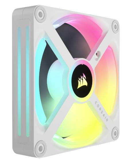 Ventilator kućišta računala s RGB osvjetljenjem koji svijetli u različitim bojama. Na ventilatoru je vidljiv logotip.
