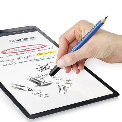 Ruka piše plavom olovkom na tabletu. Zaslon prikazuje bilješke o 'značajkama proizvoda' i skice.
