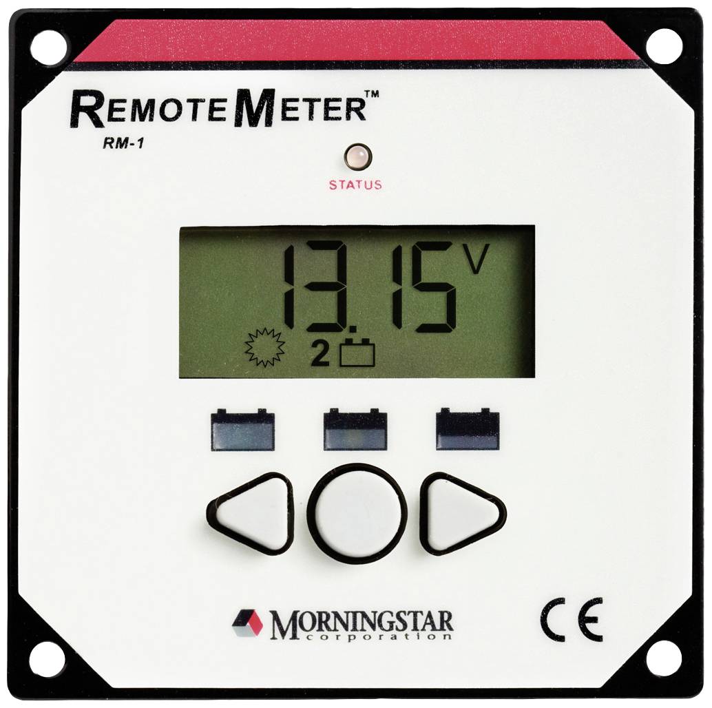 Digitalni zaslon 'RemoteMeter RM-1' pokazuje 13,15 volti. Ispod su simboli za informacije vezane uz bateriju.