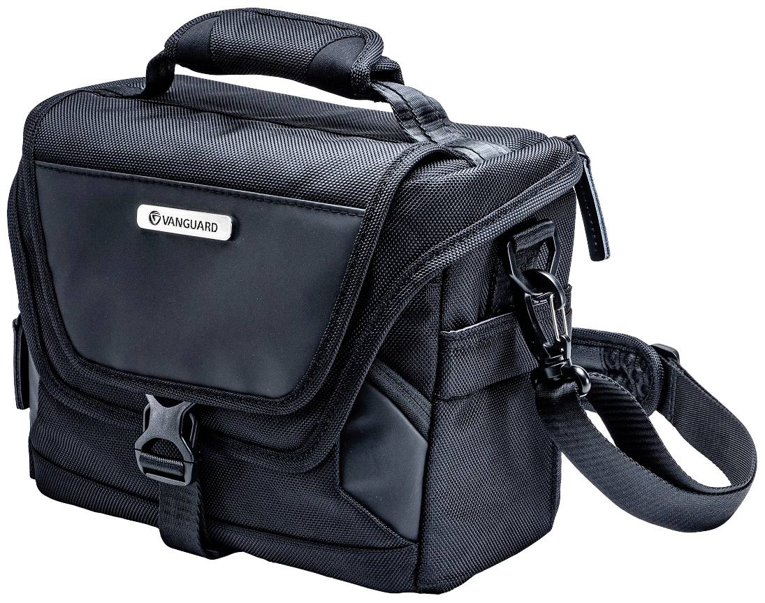 Crna, pravokutna torbica za fotoaparat marke Vanguard s ručkom i trakom za nošenje preko ramena. Idealna za prijenos fotografske opreme.