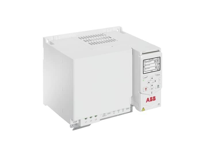 Bijeli, pravokutni električni uređaj s prikazom i tipkama, obilježen natpisom 'ABB'. Ima otvore za ventilaciju i žuto upozorenje.