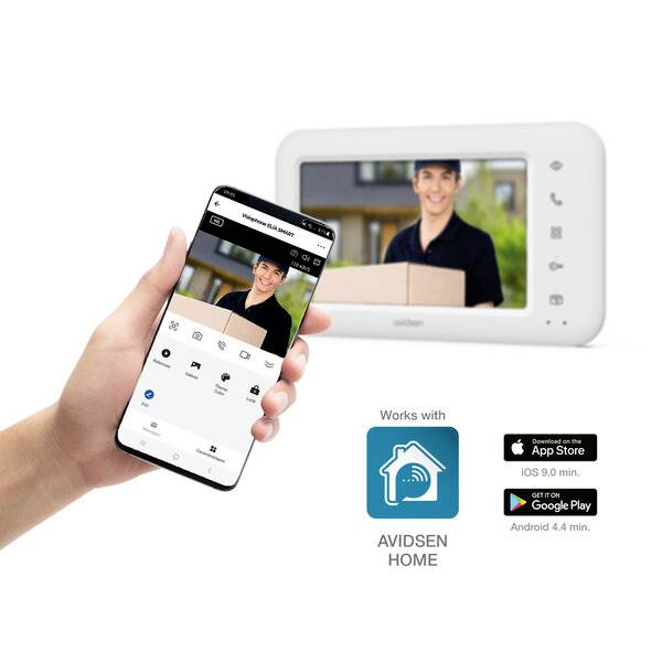 Pametni telefon prikazuje sliku osobe na nadzornom monitoru. Aplikacija 'Avidsen Home' kompatibilna s iOS-om i Androidom.