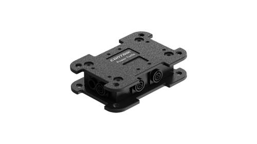 Crna elektronička naprava s nekoliko priključaka na prednjoj strani, vjerojatno mrežni uređaj ili adapter.