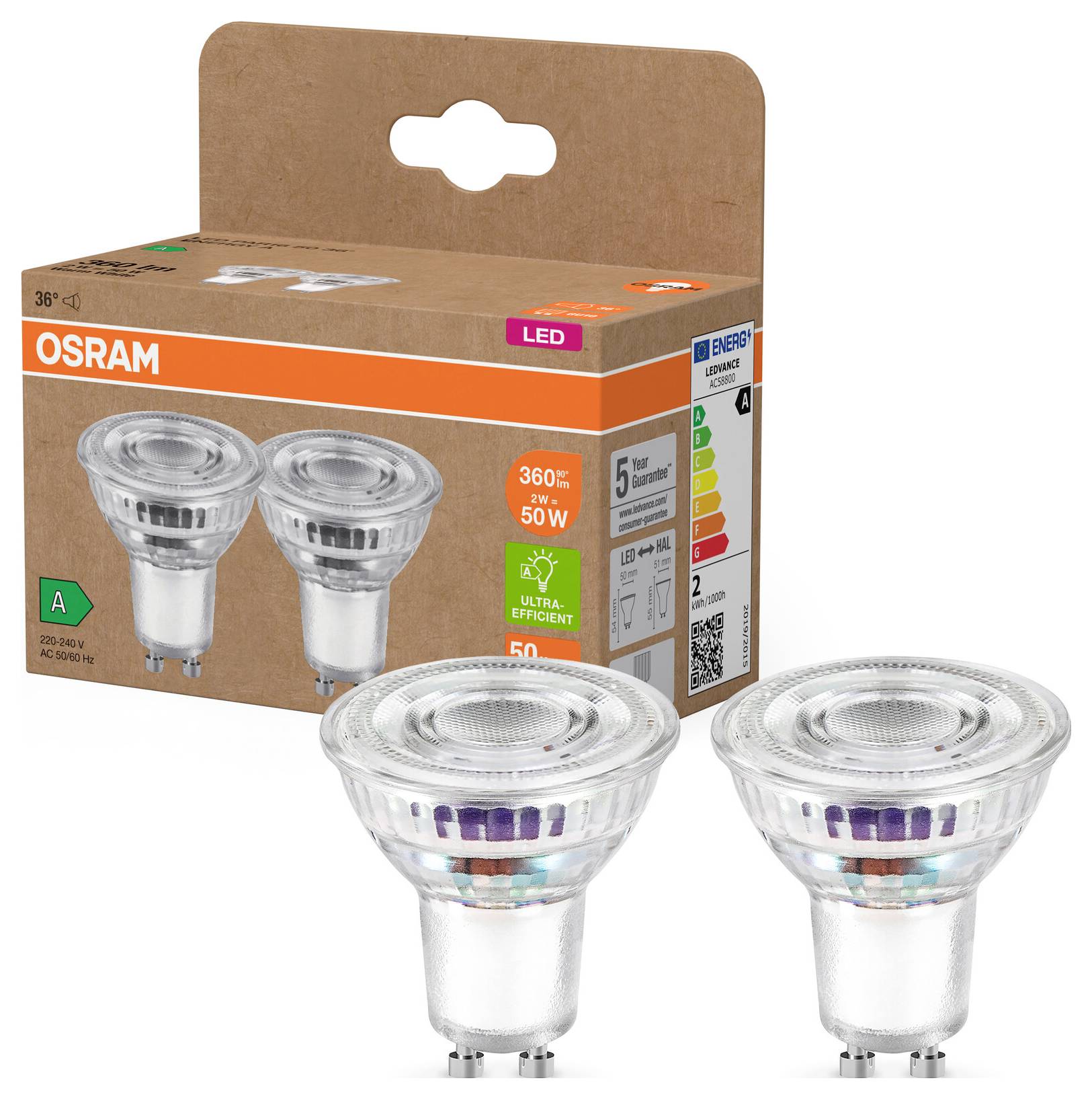 Dvije LED žarulje tvrtke OSRAM ispred svoje ambalaže. Ambalaža prikazuje energetski razred A i uštedu energije u usporedbi s konvencionalnim 50W žaruljama.