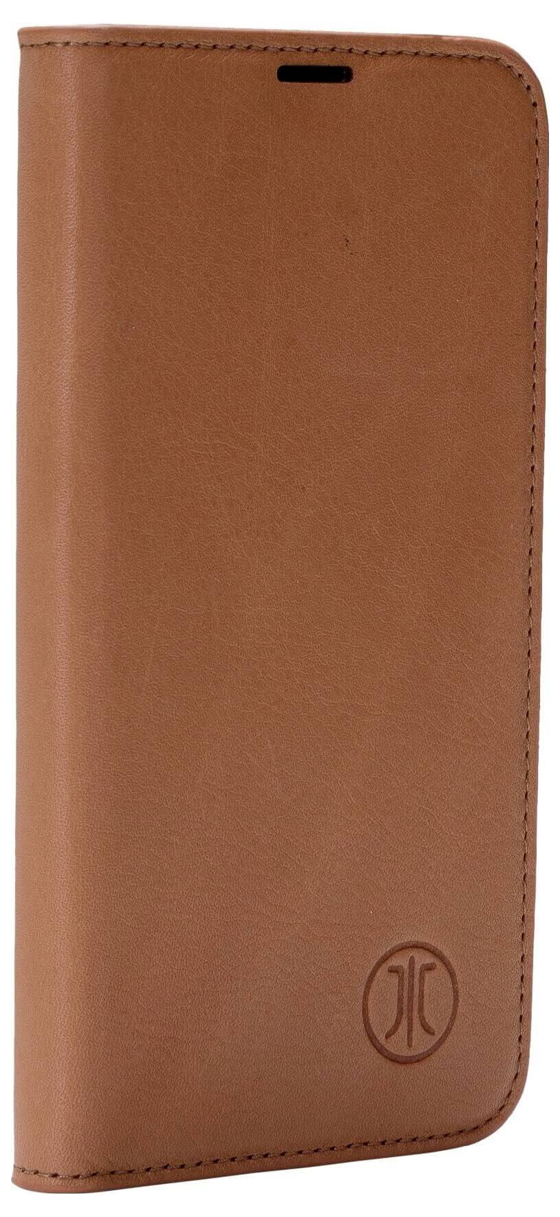 Smeđa kožna futrola za pametni telefon, zatvorena, s diskretnim logom u donjem kutu. Jednostavan, elegantan dizajn.