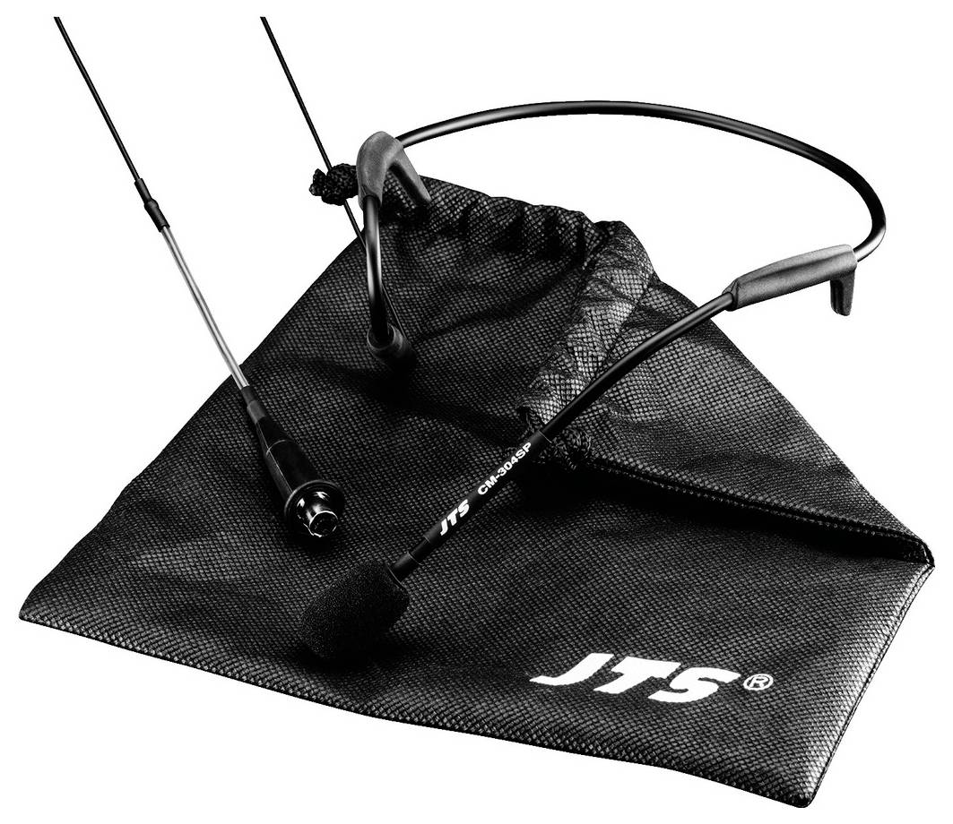 Crni headset mikrofon s fleksibilnom trakom leži na crnoj torbi na kojoj piše 'JTS'.