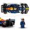 Vozilo i figura vozača u racing odijelu izrađeni od Lego kockica, inspirirani Formula 1 automobilom.