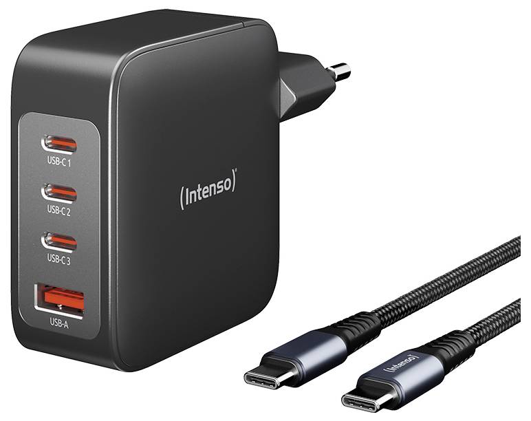 Crni punjač s četiri priključka (tri USB-C, jedan USB-A) i dva crna USB-C kabela pored njega.