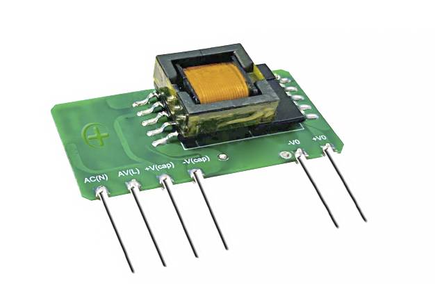 Elektronička sklopka s nekoliko utičnih kontakata i zavojnicom u sredini na zelenoj tisknoj pločici.