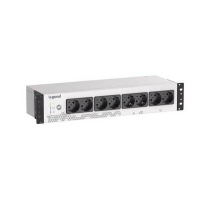 Srebrnosiva PDU jedinica (Power Distribution Unit) sa šest utičnica i mrežnim prekidačem na prednjoj strani.