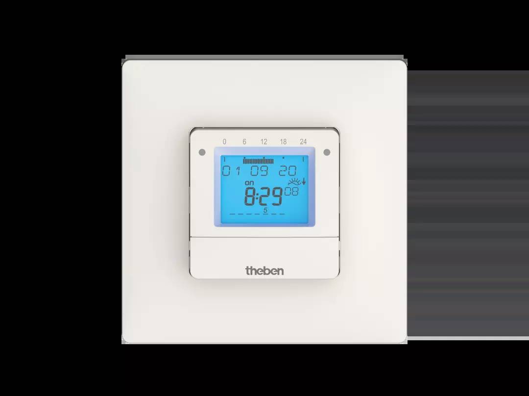 Elektronički termostat s plavim zaslonom prikazuje vrijeme 8:29 i simbol sunca. Oznaka 'theben' dolje.