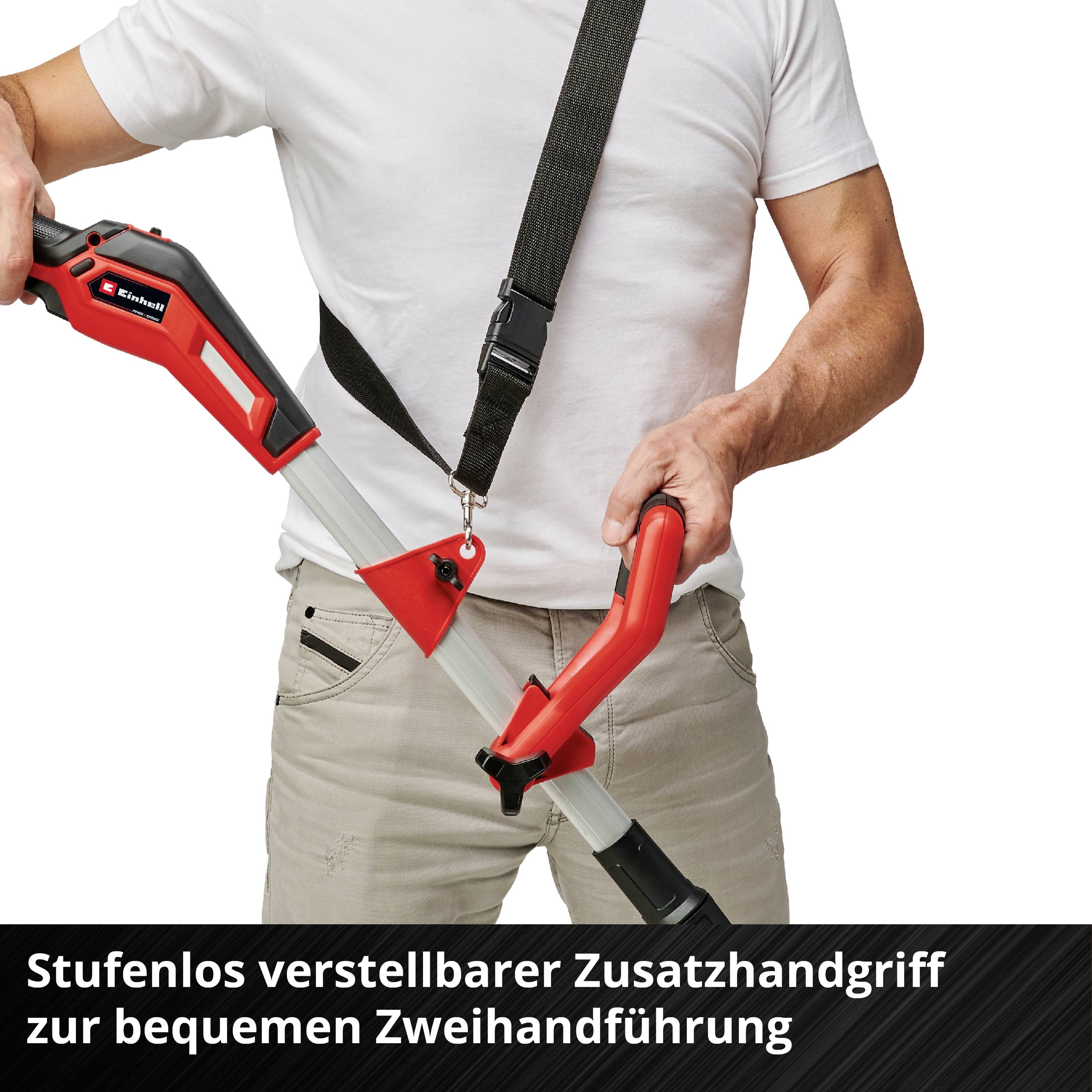 Osoba drži crvene škare za živicu s podesivom dodatnom ručkom. Tekst ispod opisuje udobno rukovanje zahvaljujući dizajnu.