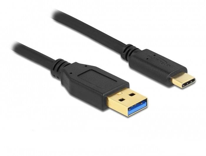 USB kabel s USB-A i USB-C utikačem, prikazuje oba kraja jedan do drugog.
